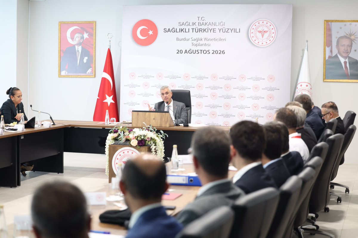saglikbakanligi's tweet photo. Sağlık Bakanımız Prof. Dr. Kemal Memişoğlu başkanlığında Sağlıklı Türkiye Yüzyılı Burdur Sağlık Yöneticileri Toplantısı gerçekleştirildi.

Sağlık Bakanımız, ildeki sağlık yatırımları ve sağlık hizmetlerinin sunumuna ilişkin il yöneticilerinden bilgi aldı. https://t.co/JQwuYR8kdh