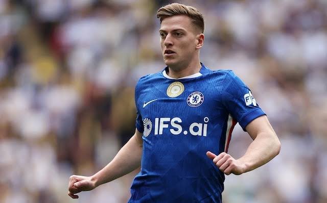 theleedswatch's tweet photo. 🚨BREAKING: Leeds join the race for Chelsea striker Liam Delap. 

Forest hsve also joined the race with Everton keen as well. 

Chelsea sources say £50m asking price. Clubs believe £40m possible.

@JacobsBen &amp; @alex_crook | #LUFC https://t.co/jbDzBwFmZM