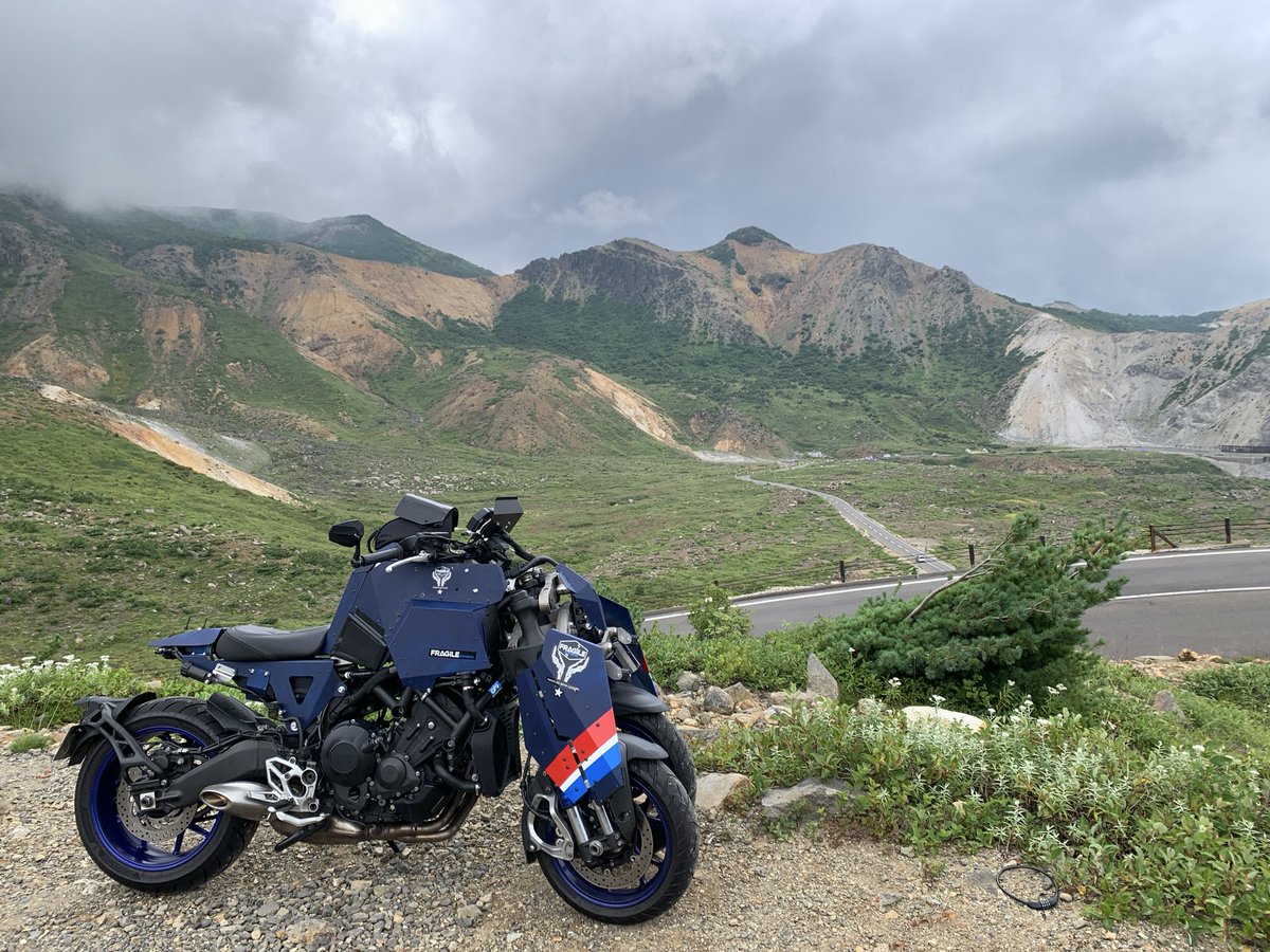 G2_DESIGN_G2's tweet photo. 磐梯吾妻スカイラインの浄土平の直線区間で撮りたいけど、あのエリアは火山ガスのため駐停車禁止なんだよね。 https://t.co/IaQIEPGeBu