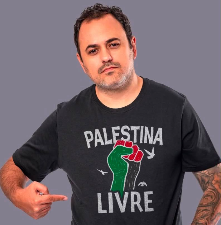 republiqueBRA's tweet photo. ✊🏻 🇵🇸 Candidato à reeleição, deputado Glauber Braga, do PSOL, faz campanha prometendo lutar pelo povo palestino. https://t.co/wkXZfmmUC0