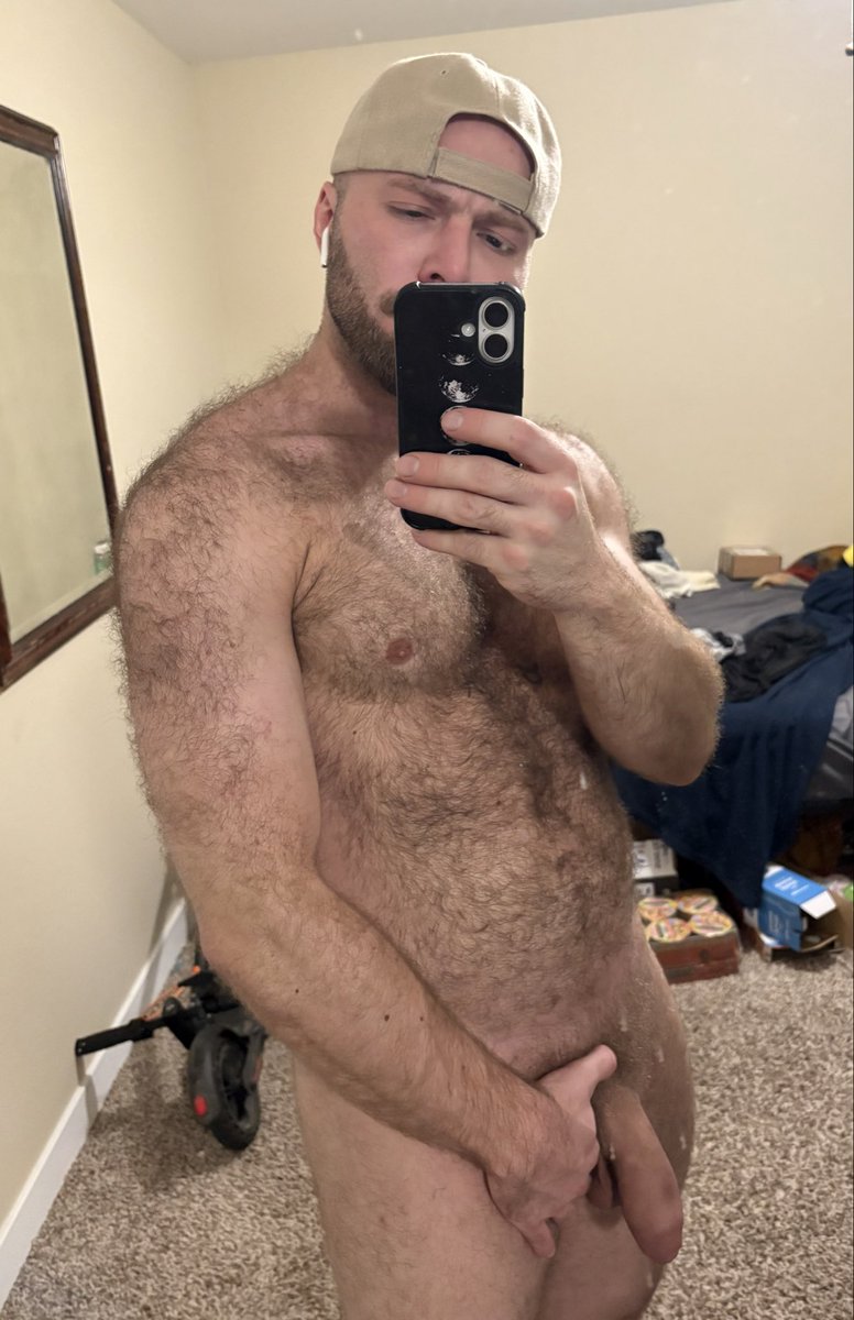 chaserushxxx's tweet photo. if you have hairy ass shoulders you understand the struggle (getting infinite pussy/cock) https://t.co/qsQiAjQRJo