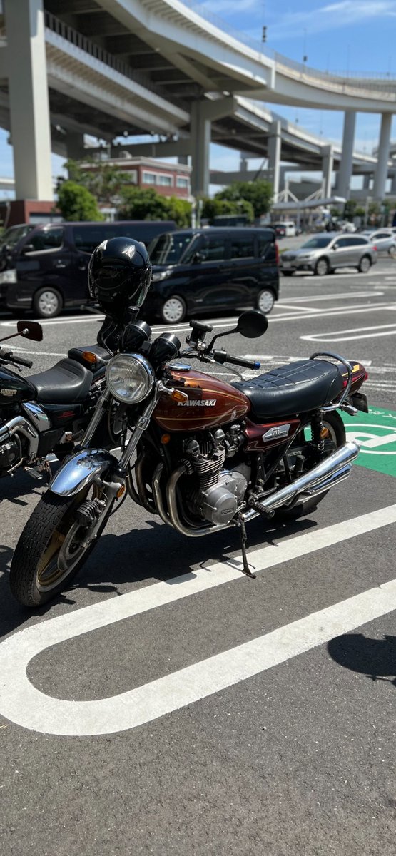 jidoushatounan's tweet photo. 【バイク盗難情報】神奈川県横浜市中区でカワサキ KZ900の盗難被害がありました！
近隣の方はご注意ください！

■車種：カワサキ KZ900
■日時：2026年8月18日 14:00
■被害場所：神奈川県横浜市中区
■ナンバー：横浜C る 365
■特徴：焦茶色4本だしマフラー様々なパーツを組み合わせた寄せ集めのバイクになります。

■オーナー（投稿主）長年バイクが一番の趣味である父が長い時間をかけて部品を集めて完成させた思い入れのあるバイクで、同じものは二度と手に入りません。些細な情報でも構いませんので見かけたらご連絡頂けますとありがたいです。
■オーナー（投稿主）連絡先：@msm_kmonkeys

詳細URLと拡散用動画はリプ欄です
拡散希望、ご協力お願いします！