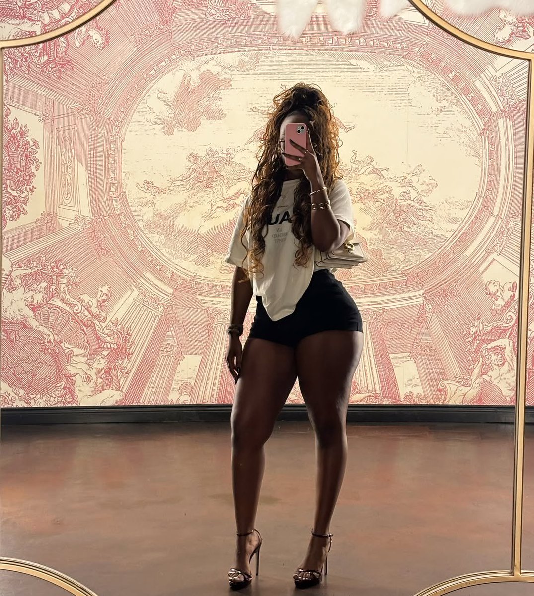 melaninpalace's tweet photo. Legs https://t.co/WvhtDVra6J