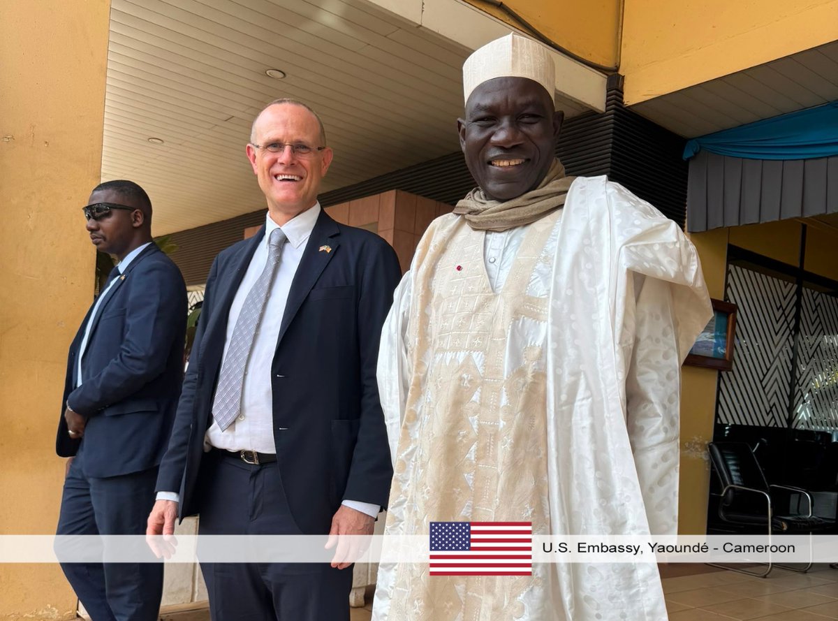 USEmbYaounde's tweet photo. 🇺🇸🤝🇨🇲 Les préparatifs sont en cours pour le Dialogue économique et commercial entre les États-Unis et le Cameroun, prévu le 27 août.

Au cours des semaines qui ont précédé ce dialogue, le chargé d’affaires par intérim John G. Robinson s’est entretenu avec le Premier ministre Joseph Dion Ngute et les responsables gouvernementaux camerounais des secteurs des transports, des finances, du commerce, des télécommunications, des mines, de l’eau et de l’énergie, des affaires étrangères et de l’économie, afin de faire avancer les discussions en amont du dialogue.

Cet engagement de grande envergure reflète notre volonté commune d’améliorer le climat des affaires, de développer les échanges commerciaux et les investissements, et d’identifier des opportunités concrètes qui profitent tant au peuple américain qu’au peuple camerounais.

Nous avons hâte d’entamer une nouvelle phase de notre partenariat bilatéral lors du Dialogue qui se tiendra la semaine prochaine à Yaoundé ! 

#USinCameroon #EconomicDialogue #CommercialDiplomacy #TradeAndInvestment #InvestmentOpportunities #TradePartnership #EconomicGrowth