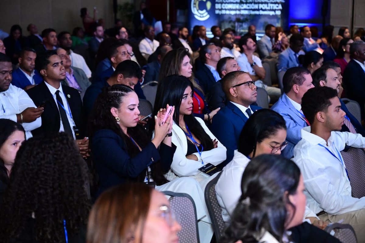 Evelynp881's tweet photo. El Dr. Leonel Fernández participó como expositor en el XIX Congreso Internacional de Comunicación Política, celebrado los días 19 y 20 de agosto de 2026 en el Hotel Catalonia de Santo Domingo.

#CumbreCP #CongresoRD #FuerzaDelPueblo https://t.co/7i3DpJTQsR