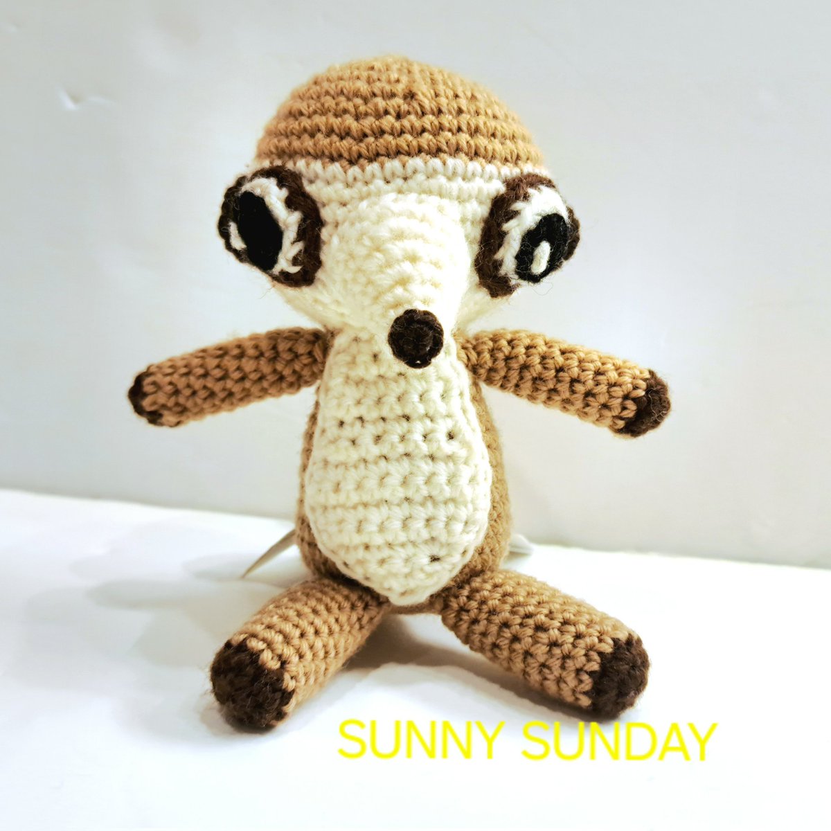 ami_SunnySunday's tweet photo. 隙間需要あみぐるまー
主に動物のあみぐるみを作っています
11月14日(土)・15日(日)東京ビッグサイトで開催のデザフェス64にあみぐるみ向上委員会で参加します

#あみぐるみ #amigurumi
#モモンガ #フクロモモンガ　#flyingsquirrel #sugerglider
#ミーアキャット #カメレオン
#エキゾチックアニマル https://t.co/BTyF7GF4qR