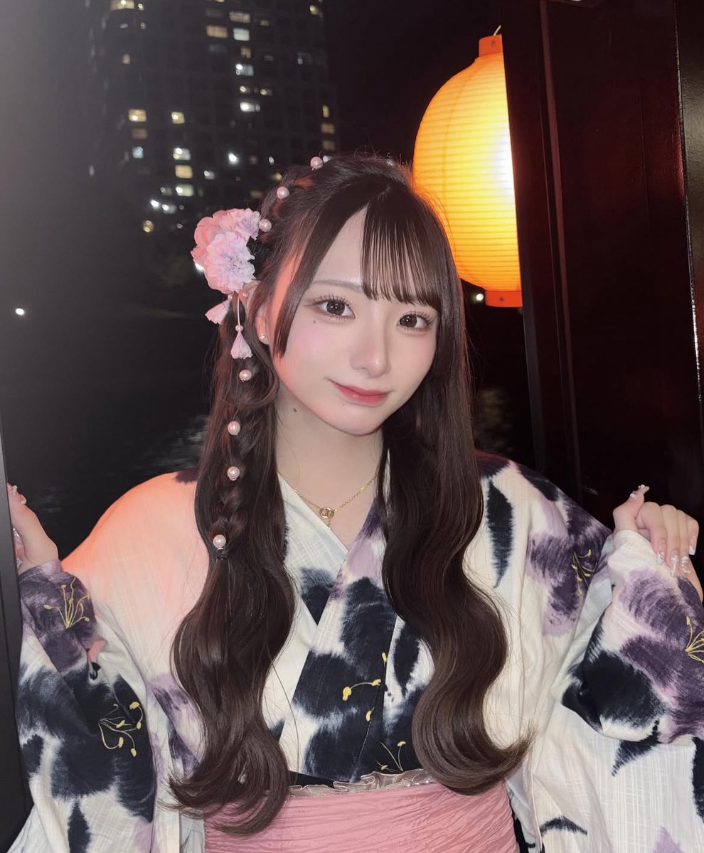 z96987's tweet photo. この子可愛すぎるんだが、コンカフェなの凄すぎる https://t.co/egqcHfK2cU