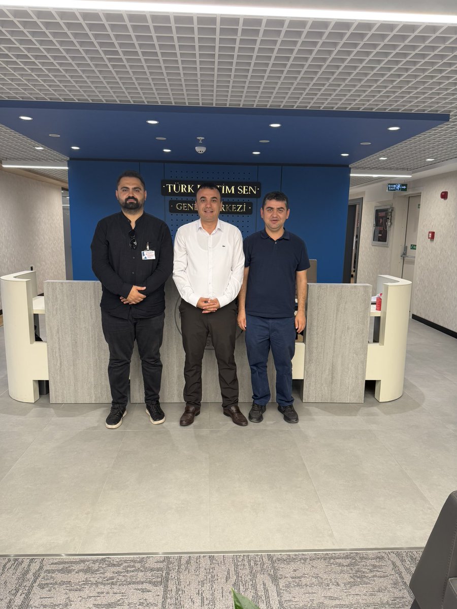 irfan6487's tweet photo. Bakanlığımızın Piktes Projesinde Görev Yapan Meslektaşlarımız Abdülkadir KORKMAZ ve Abdulsamet ÖZYURT ‘a Nazik Ziyaretleri İçin Teşekkür Ediyor , Çalışmalarında Başarılar Diliyorum … https://t.co/WxJ6NNh6xY