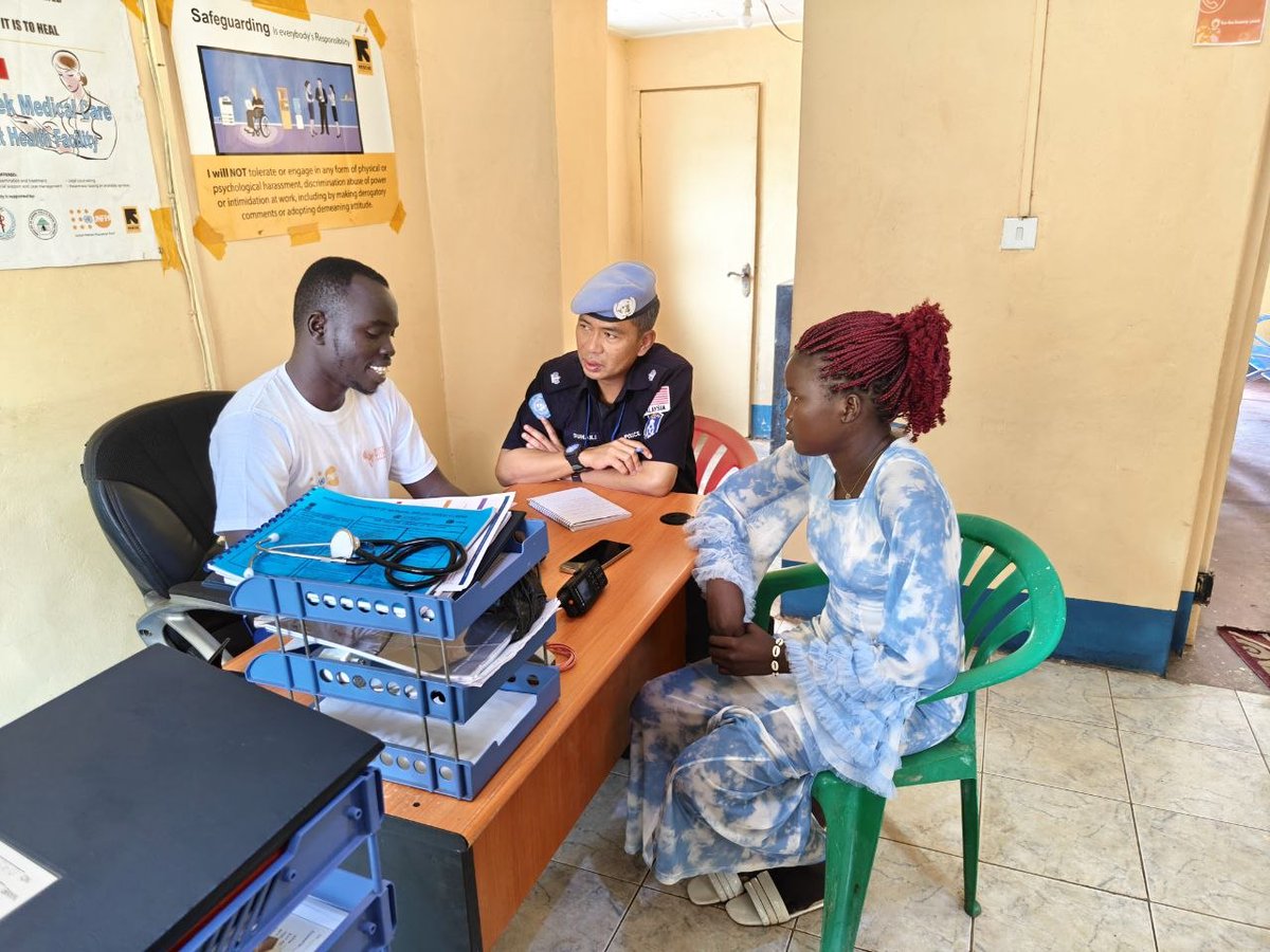UNPOL's tweet photo. Supporting safer communities through @UNPOL at #UMMISS

Across 🇸🇸, UN Police are strengthening protection for survivors of #SGBV &amp; conflict-related sexual violence through community outreach, police mentoring, survivor-centred investigations &amp; stronger referral pathways. https://t.co/ecokKgxeUM