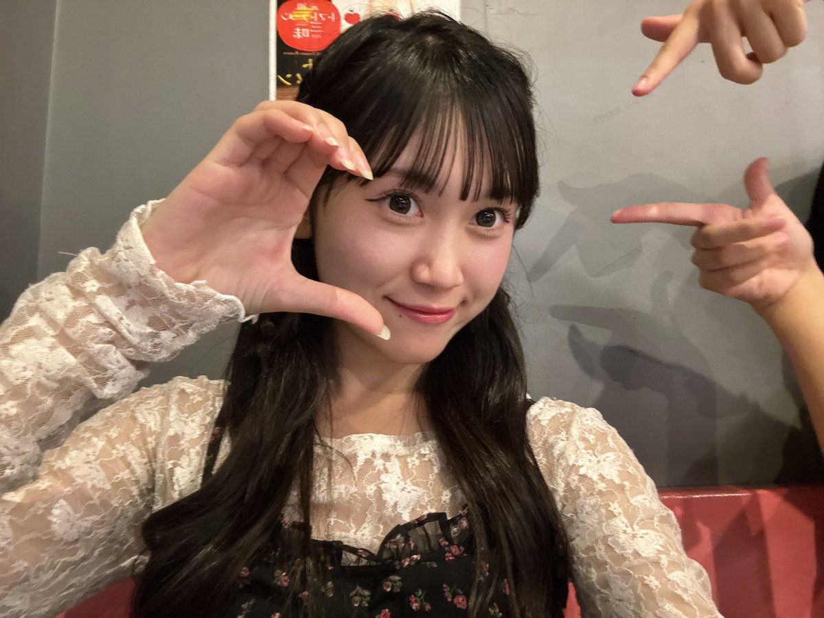 kaede_KLS0108's tweet photo. おつかえ🍁💖

今日はゆったりできた1日でした💕
今から寝ようと思うけど今日寝すぎてまだ全然眠たくないよ笑

Tiktokの投稿って大体19時前後であげてるんやけどみんなは何時くらいに投稿するのがベスト〜？？

教えてね‼️今日もおつかれさま🍵
おやすみなさい🌙
  #カワラボサウス #福本楓 https://t.co/KuhvV9MhN4
