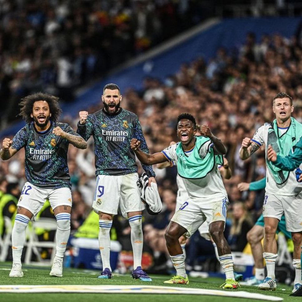 DanikRM_'s tweet photo. Aquel día ganamos la eliminatoria contra el City con estos en el banquillo: https://t.co/HQUUsUwdIV