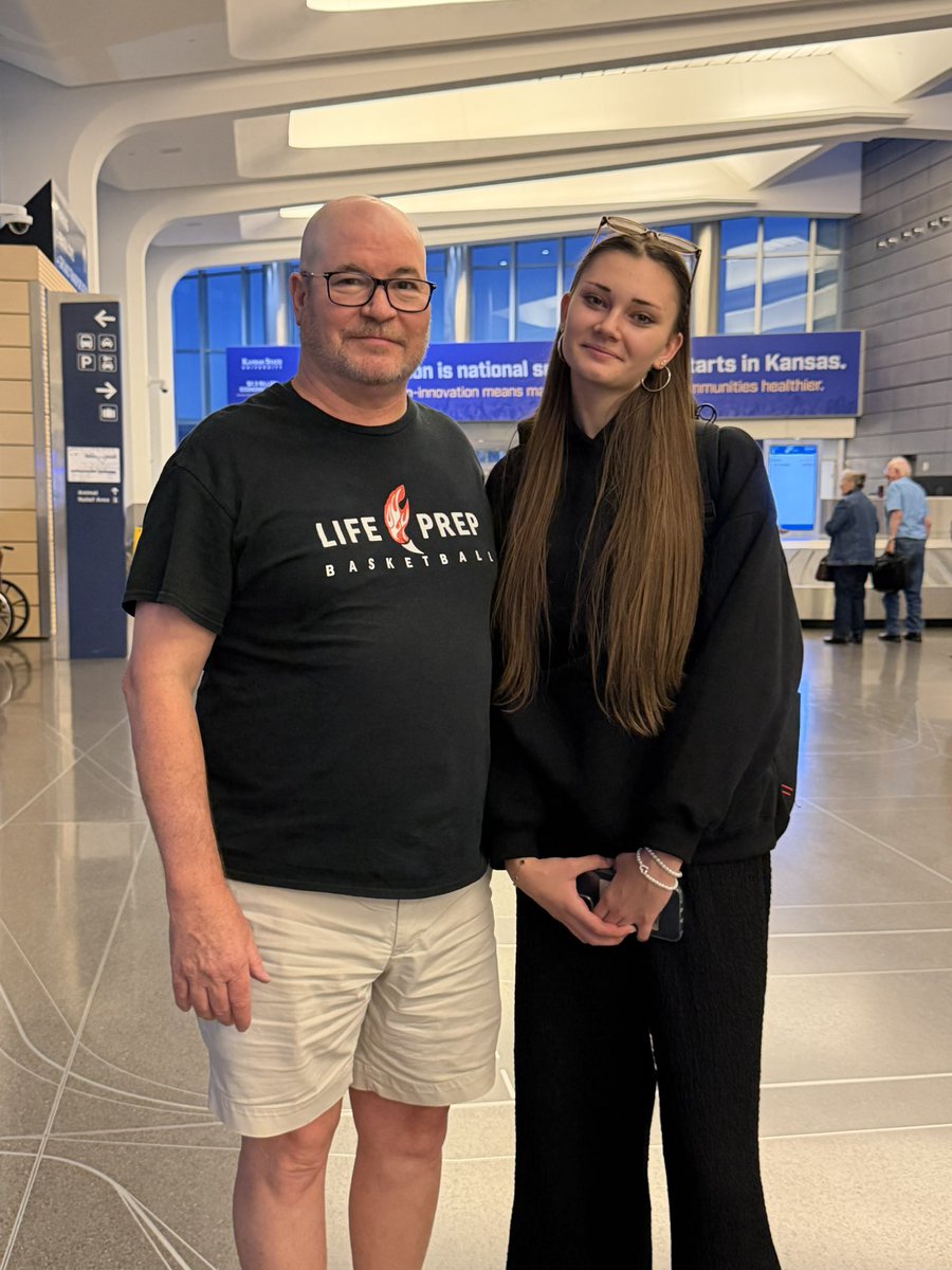 NxtLvl_Henry's tweet photo. Petra Berzy is officially in the house! The junior from Hungary is our first new team member to arrive on campus this season. We're excited to get to work and can't wait for the rest of the squad to get here! https://t.co/P27mGXkfXN