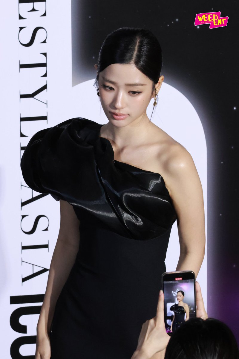 starryyunn's tweet photo. She looks unreal in black 🖤🥹
Tu is so beautiful.

#tontawan
#LSA50ICONS
#LSA50ICONS2026
#LifestyleAsiaTH https://t.co/YtfFb3UONt