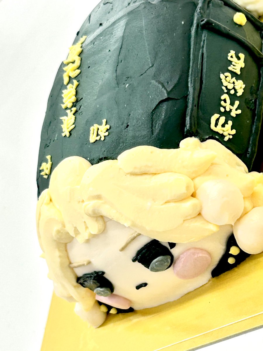 3edw_sn's tweet photo. 最後に1番こだわったケーキを見て欲しいです> ̫ <食べるの躊躇っちゃうくらい、本当に素敵に仕上げていただきました՞ɞ̴̶̷̥⩊ɞ̴̶̷̥꒱֯♡万次郎くんが万次郎くんを食べるって、めっちゃシュールだけど、だいすきな彼が喜んでくれてますように♡｡*+

#佐野万次郎生誕祭2026
#佐野万次郎誕生祭2026 https://t.co/2hGmUD1XSs