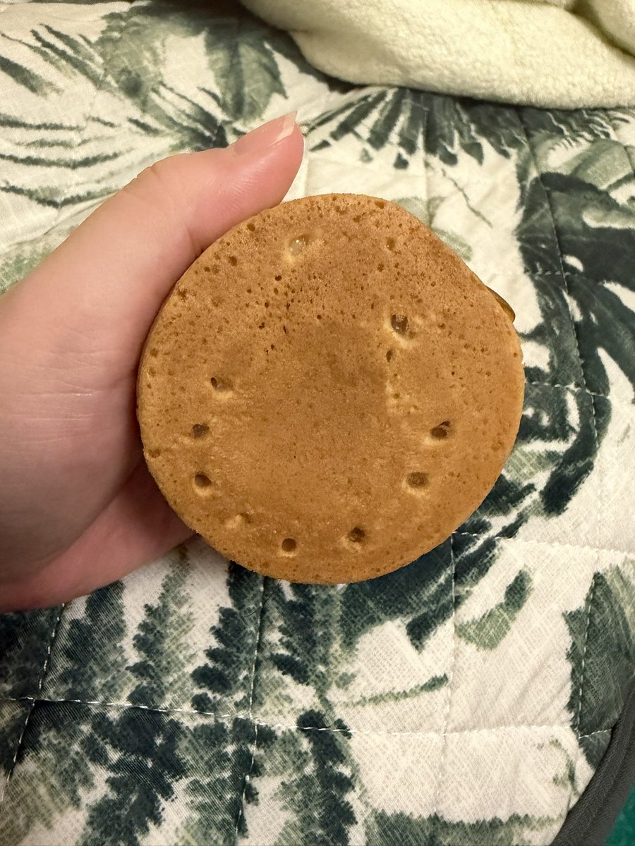 s00oosi0's tweet photo. ベイクドモチョチョ https://t.co/QQISJemYCm