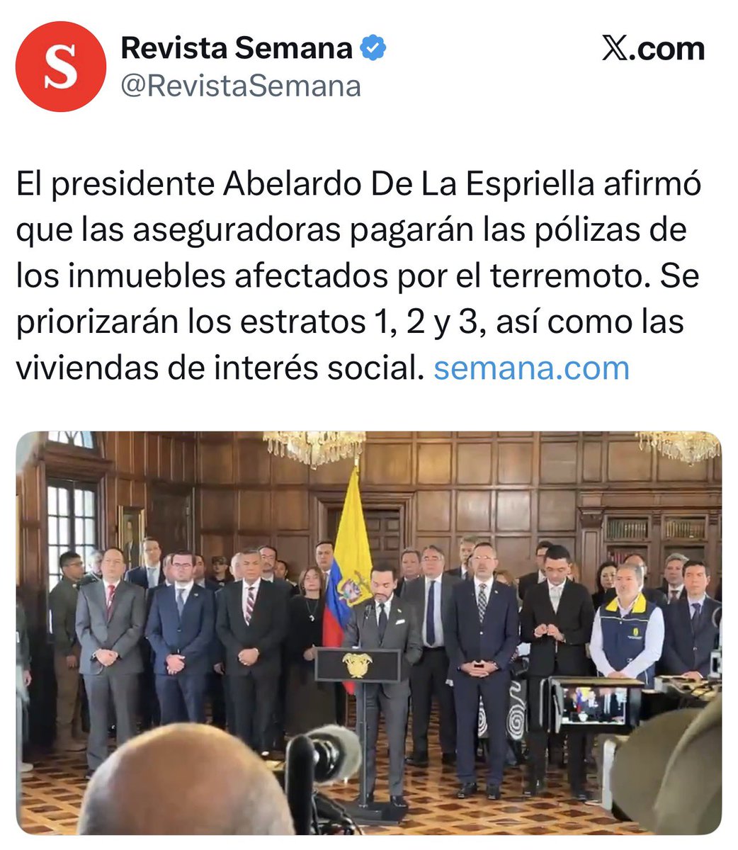 FisicoImpuro's tweet photo. Se los juro que no entiendo esta noticia. Por qué los medios de comunicación hacen ver como un logro de Abelardo que las aseguradoras pagarán las pólizas que ADQUIRIERON SUS CLIENTES CON ELLOS? Eso no es un favor, es UNA OBLIGACIÓN CONTRACTUAL. ¿O es que pretendían no pagarlas? https://t.co/WtWSrBfFRR