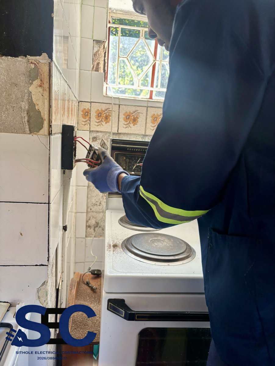 sitholeelectric's tweet photo. Today’s job: converting an electrical stove setup to accommodate a gas stove. 🔧

No job is too small for SEC! ⚡ https://t.co/onzrT1pJsq