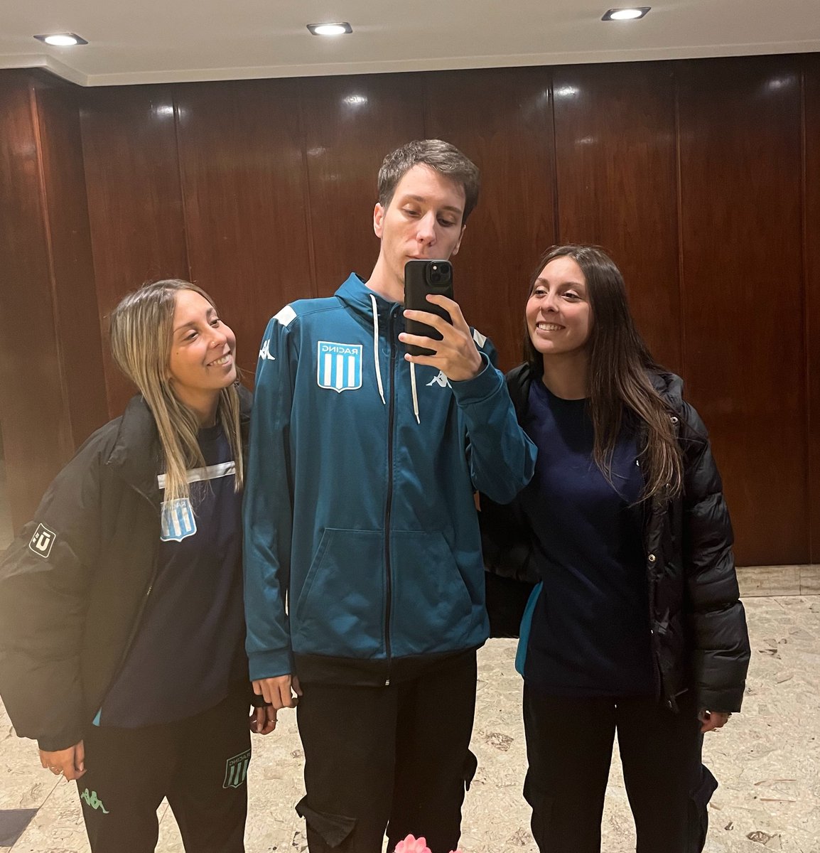 pilludinho's tweet photo. Hoy cumplen años las ✨pilludinhas✨

el que dice una grosería se va baneado https://t.co/7UoqDXC3CL