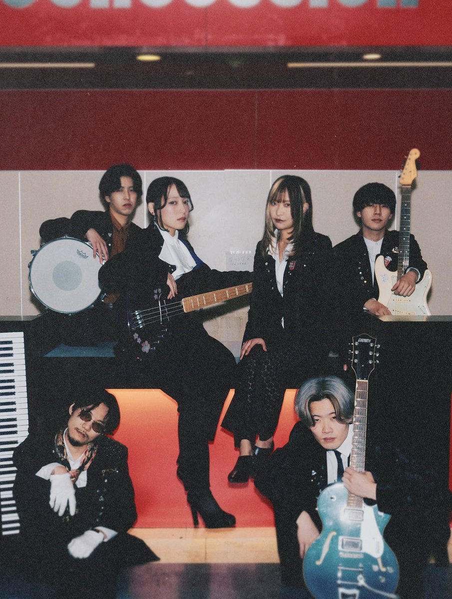 aino_momo_'s tweet photo. Captain Pop CROWN さんの
First Single  『POP CORN』

お衣装で携わらせていただきました🚢🍿⸝⋆
素敵な作品のお手伝いができてとっても嬉しいです⟡.·

MV公開されてます！みんな絶対聴いてね！！！

#POPCORN 
#CaptainPopCROWN https://t.co/TrlqtWjK5p