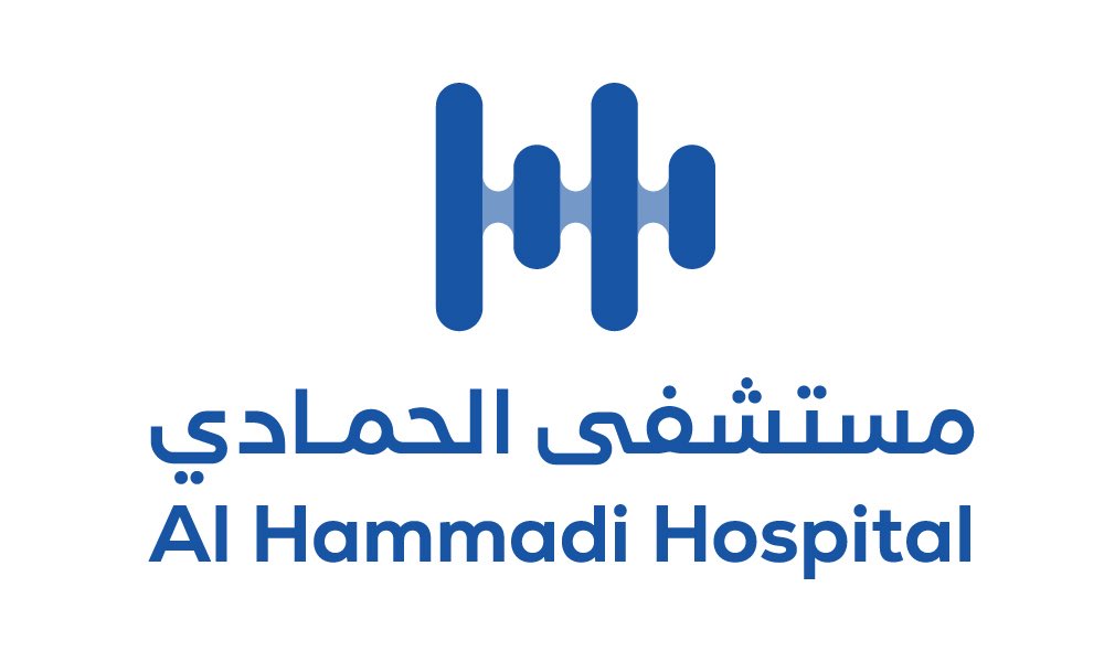DMalammar's tweet photo. ✨لفت انتباهي✨

✨ أحياناً تكون الفكرة البسيطة هي الحل الأكثر فاعلية.

لفت انتباهي في مستشفى الحمادي – فرع النزهة معالجة ذكية لمشكلة تتكرر في كثير من المرافق العامة؛ وهي وقوف بعض المركبات في أماكن حساسة مثل مداخل المصاعد، ومخارج السلالم، ومسارات الحركة، مما قد يعيق وصول المستفيدين ويعطل انسيابية الحركة.

بدلًا من الاكتفاء باللوحات التحذيرية أو الاعتماد على التزام الجميع، تم تصميم حواجز إنشائية منخفضة ومدروسة حول منطقة مدخل المصعد والدرج، تمنع المركبات عمليًا من الوصول إلى هذه المساحات والوقوف فيها، مع المحافظة على سهولة حركة المشاة.

ما أعجبني في الفكرة أنها تطبق مبدأ مهماً في التصميم والإدارة:  
لا تنتظر وقوع المخالفة ثم تعالجها، بل صمّم المكان بطريقة تقلل فرص حدوثها من الأساس.

حل بسيط، عملي، قليل التكلفة نسبياً، وأثره مستمر.

إبداع يستحق الإشادة من مستشفى الحمادي، وتجربة يمكن الاستفادة منها في المستشفيات والمجمعات والمرافق العامة ومواقف السيارات.

@ALHAMMADI_HOSP 
@hammadihospital 

#مستشفى_الحمادي #الابتكار #جودة_الخدمات #تجربة_المستفيد #التصميم_الذكي
