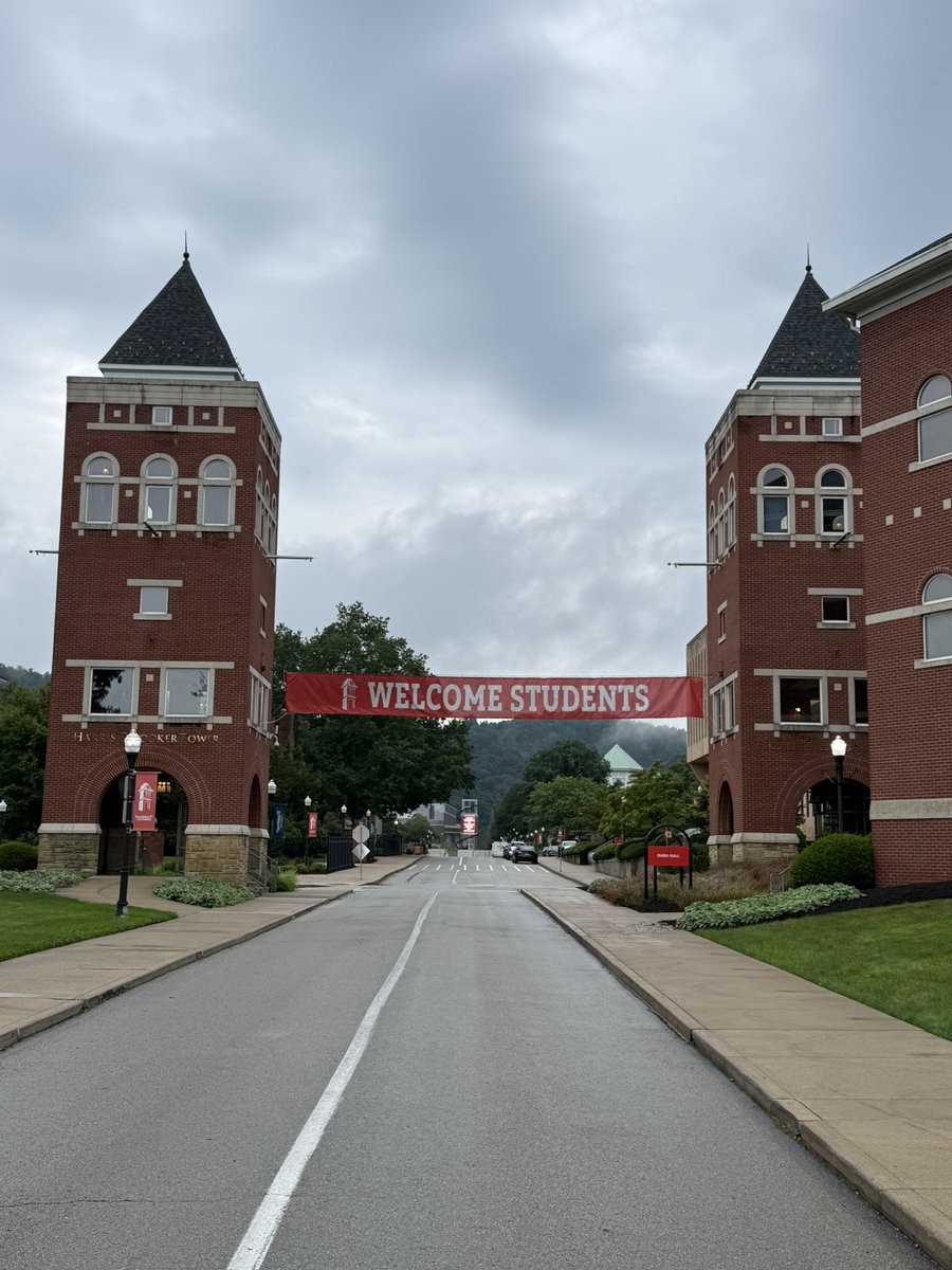 VulcansSoftball's tweet photo. We are excited to welcome everyone back to campus this weekend!!! Welcome h🫶🏻me!! 

We cannot wait to get this year going!! ❤️‍🔥

#VulcanNation #CalWho #CalU #Team42 https://t.co/gBezUhqgZ5
