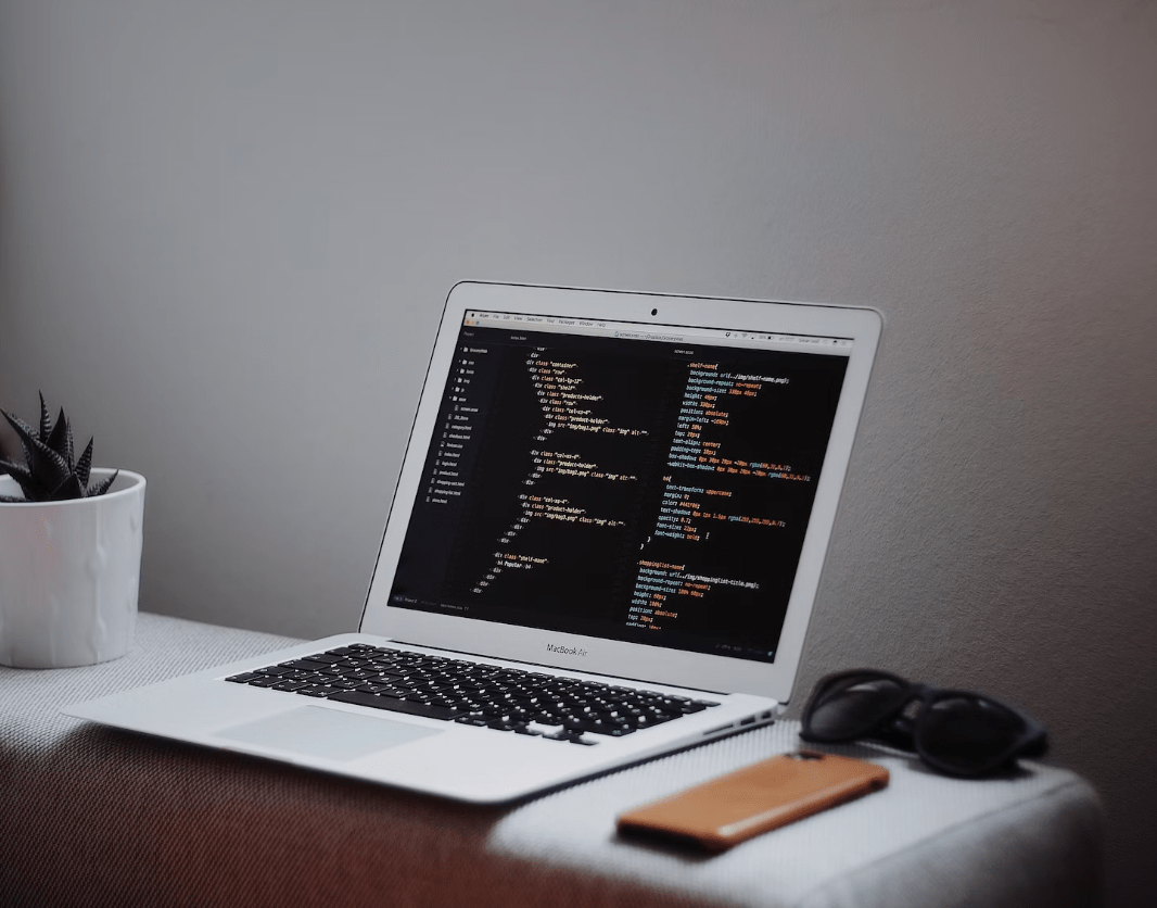 Labelling12's tweet photo. Just nailed my first C++ algorithm problem!  Spent 2 hours debugging off-by-one errors but finally got it right. Small win but keeps me motivated to learn daily. #LearningToCode， https://t.co/zgPNIIyaHM