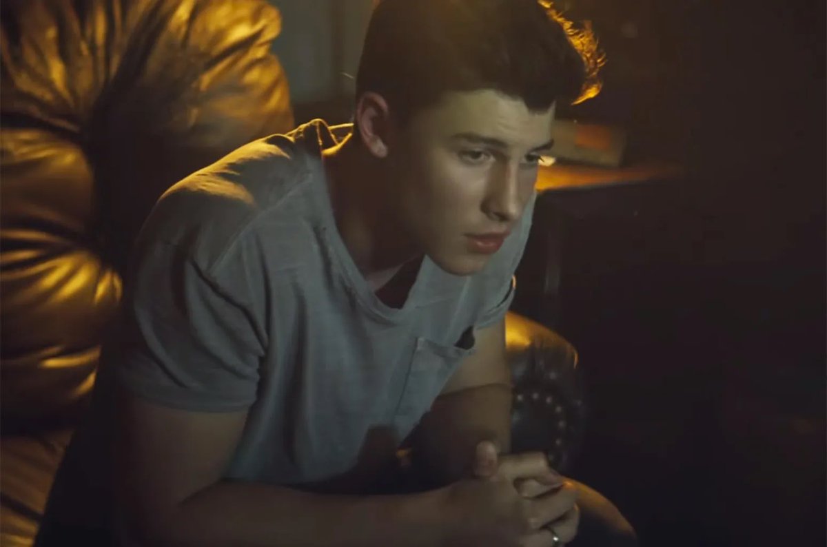 _inmusic_'s tweet photo. 📊| “Treat You Better” by Shawn Mendes rises to #20 (new peak) on the Daily Global Spotify Chart with 2.474 million streams. https://t.co/GUvTYIQmmN