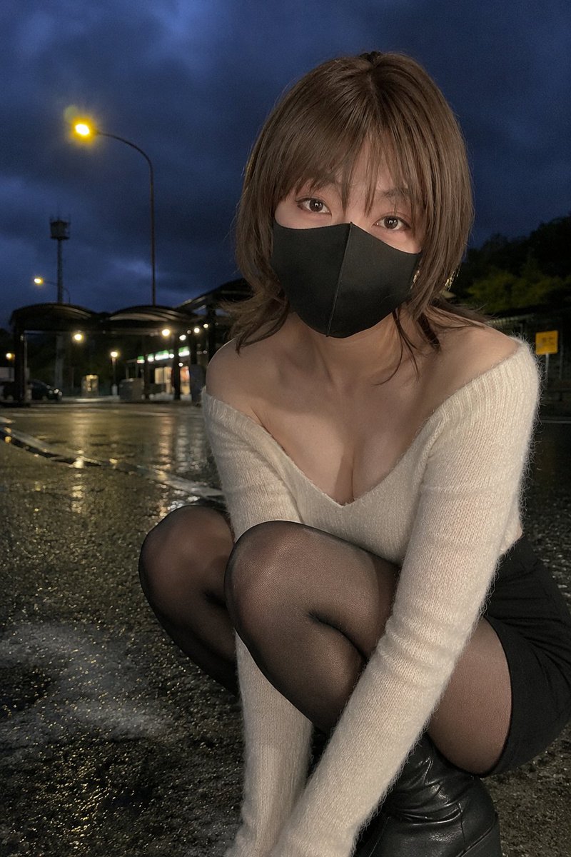 norico0614's tweet photo. 久しぶりに女装ドライブしてきた
最近知り合った方と二人でデート（なのか？）
良いカメラで撮って貰うわ、驚愕ｗ補正してもらうわで本当にありがたし
途中で衣装変えながら撮ってもらったのでこの歳でまさかの朝帰りｗ 
夕方まで寝ててメール見たら写真送って貰えてた 
あんたいつ寝てるんだい？ https://t.co/d1ZleJKIuA