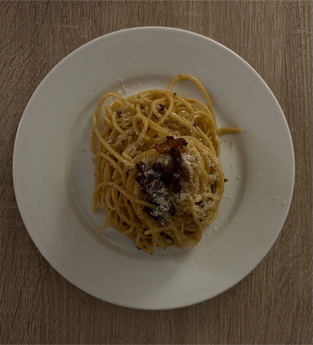 farnnesse's tweet photo. My first ever attempt at making carbonara on a student budget https://t.co/ktzGhUmBML