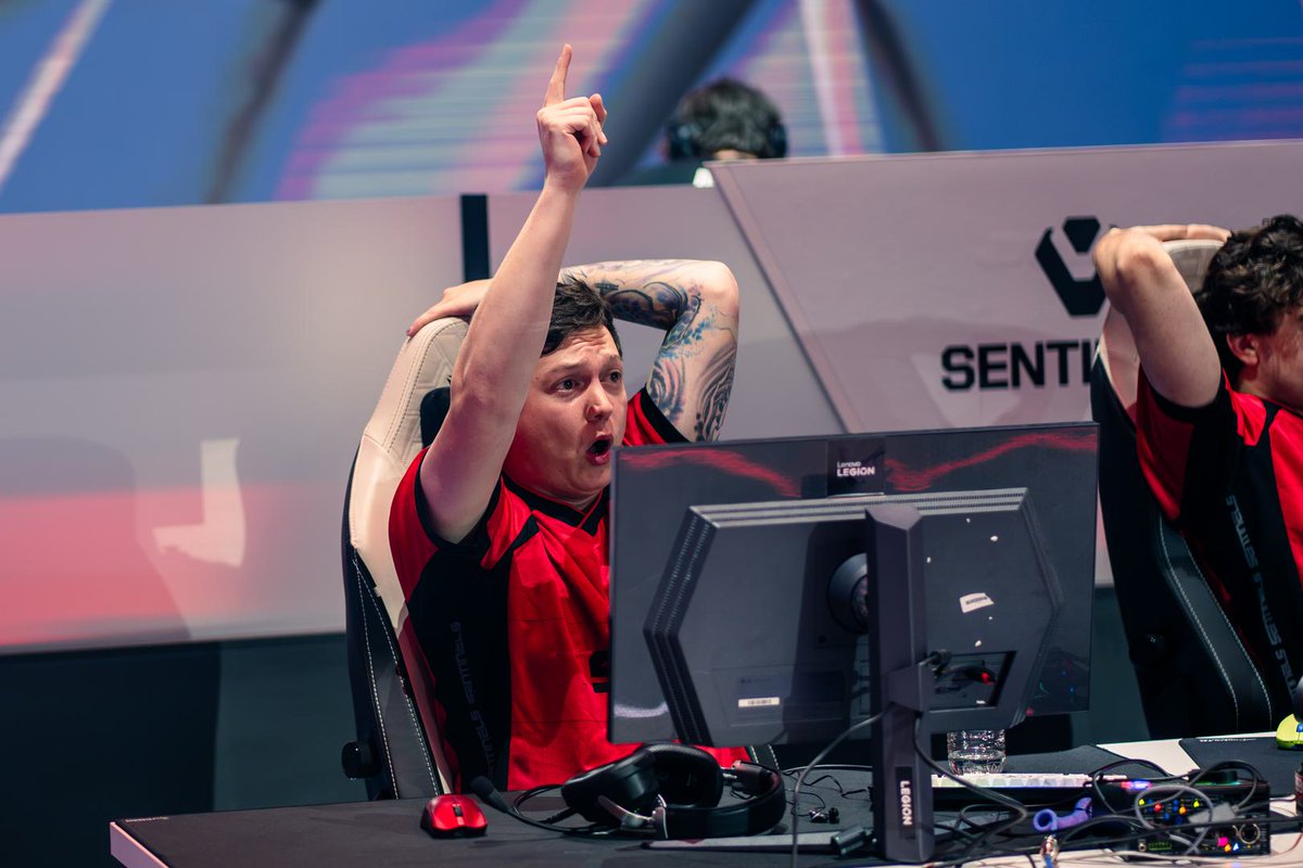 esportsinsider's tweet photo. “Just fucking keep going. Feel the pain, feel the glory. Feel the fucking hate, and everything you can – because ultimately all that shit leads to somewhere that you wanted to be your entire fucking life.”

@MonsoonGG shared his incredible story with us. 

Link below: https://t.co/uH82FXxDKy