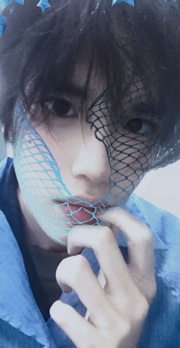 yuling19339764's tweet photo. 根本无人理会我，我很丑吗 https://t.co/8h0VLesx0u