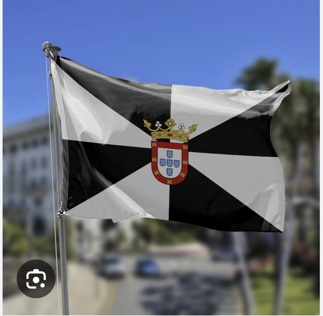 JoaquinRamirez's tweet photo. La bandera de Ceuta debería ondear en todos los ayuntamientos de España ahora. https://t.co/LKz7xwmPjT