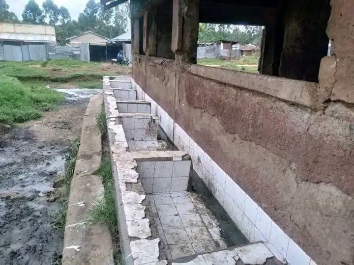 _DCPTV's tweet photo. The state of Oyugis Slaughter House in Homabay County. 
This one they will also blame marginalization 😁. https://t.co/58PWEiRWfT