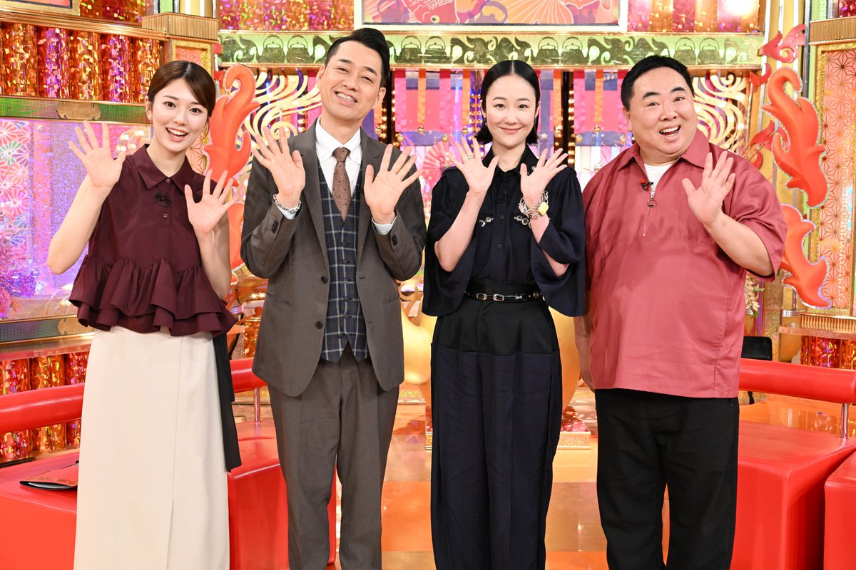 nittele_ntv's tweet photo. 島大好き高橋メアリージュン・ユウ姉妹が
行ってみたい離島1位の与論島を大調査！

“天国に一番近いビーチ”の
砂浜に隠された幸せとは？

井桁弘恵は松岡修造と
ピックルボール合宿へ

限界を突破し迎えた
初の公式戦で勝利を掴めるか!?

📢今夜7時
『#沸騰ワード10 2時間SP』
https://t.co/Rulb5cx1p5 https://t.co/rQx97Sv673