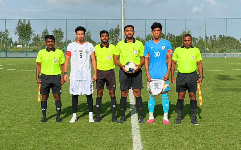 kbfcxtra's tweet photo. ๐ FT: ๐ฎ๐ณ India U20 0 : 0 Yemen U20 ๐พ๐ช
โข Sumit Sharma was captain of India U20 ยฉ
#INDYEM https://t.co/PyjZnAH0qQ