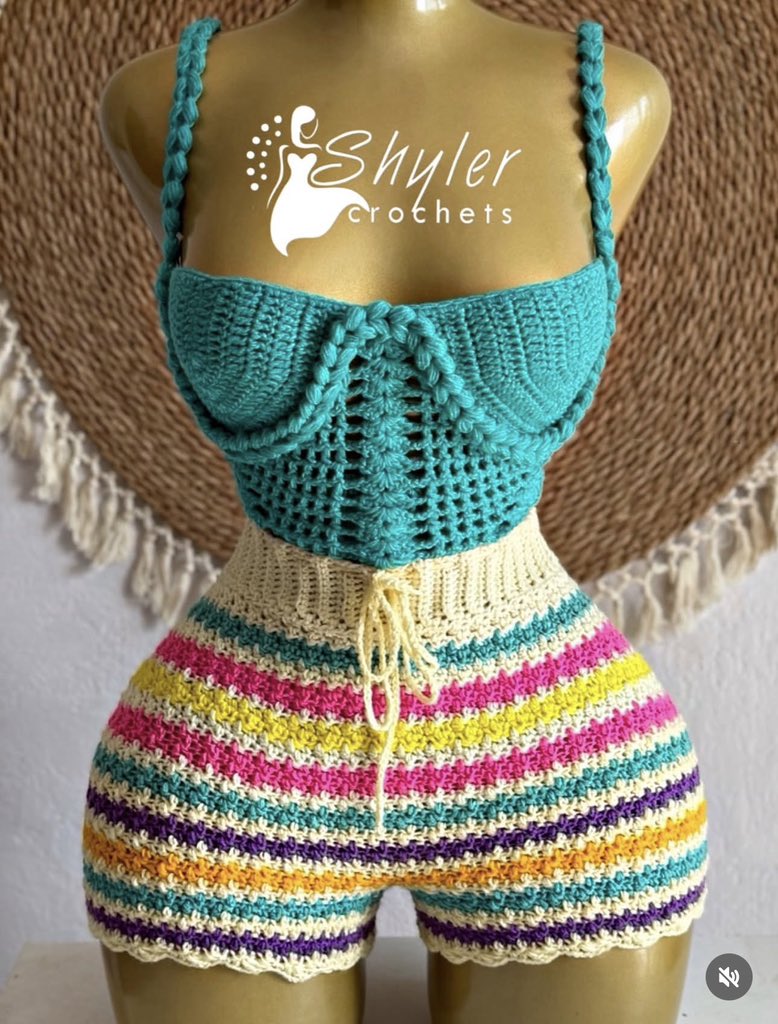 mellycrochets's tweet photo. 25,000frs for F1 and 30,000frs for F2.

If you’re a Size S/M, do not sleep on this opportunity 💚💚 https://t.co/1952HYoon5
