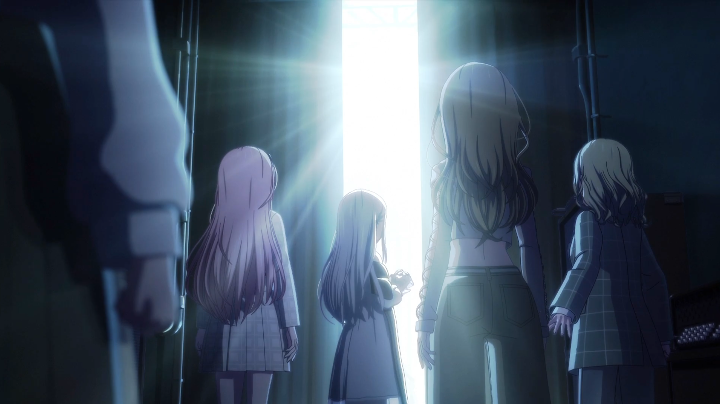 ernesta_wayne's tweet photo. Mahoro is grasping her hand and is the furthest away from the light ohhh https://t.co/l8n4RbVxxr