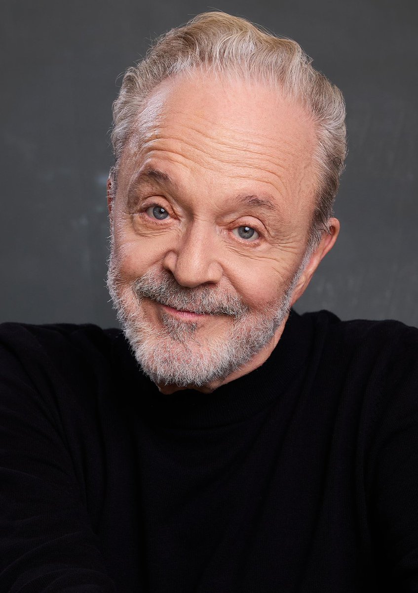 InternetH0F's tweet photo. Jim Cummings, the voice actor behind Winnie the Pooh since 1990 and MANY more characters was not happy after being left out of "Disney Legends" Hall of Fame honors

"40+ years. 1500+ characters. The voice of generations. No comment" https://t.co/Boi8F02rXn