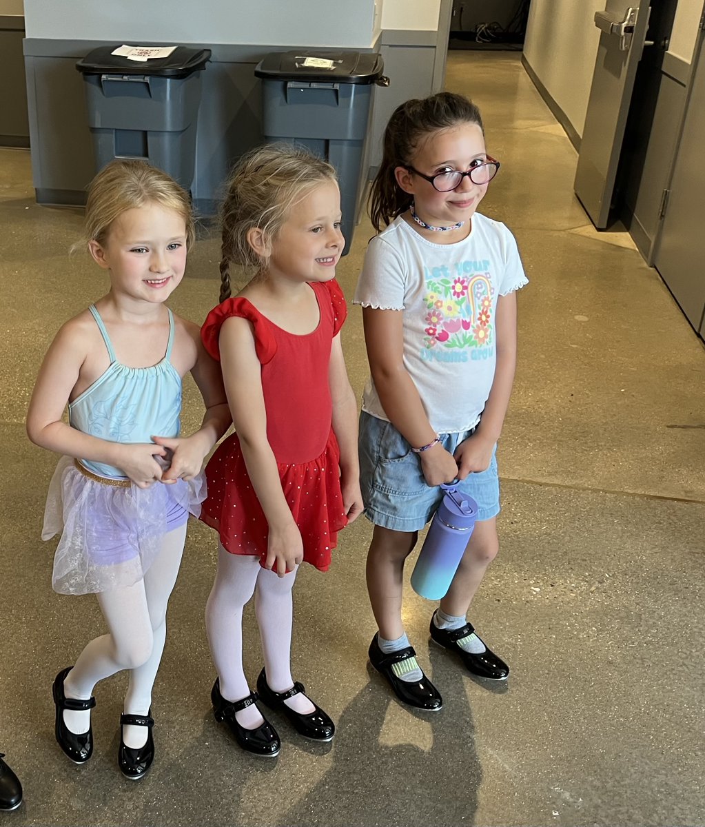 NewCenturySch's tweet photo. So, how's your summer? Ready for the new school year, or are you still livin it up? Check out these sweet @VASD_K12 kiddos celebrating the last bites of summer playdates. https://t.co/nBIn9nqwSR
