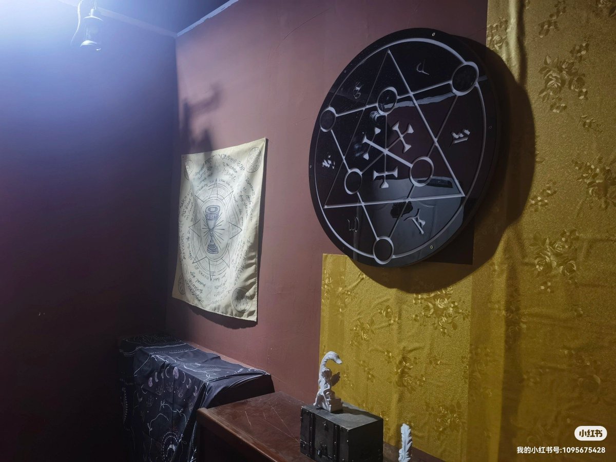 Jayrite89's tweet photo. New escape room challenge locked in! Crack 3 cryptic clues to escape before the timer hits zero. Think fast, team! https://t.co/8W4AfNuB8Q