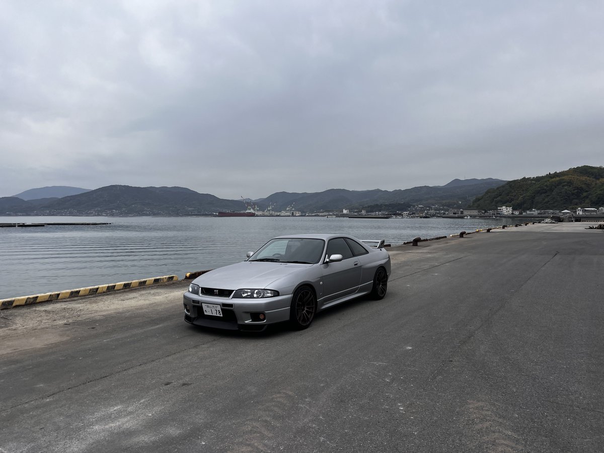 mrtnp_0514's tweet photo. #皆さんの車いくらで買ったんですか 
r33   200万
nsx   200万
mazda3   350万 https://t.co/aNdUAGDm9Z