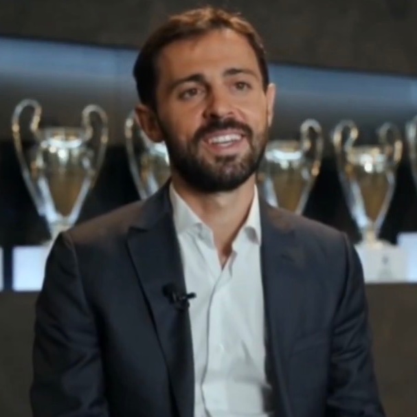 MadridXtra's tweet photo. 🗣️ Bernardo Silva: “Kylian Mbappé? We played together for two years at Monaco. He was very young, 17 or 18. I was very young too. We had a very STRONG connection.

I'm now very happy to be with him again and to try to rebuild that connection.

Kylian is a DIFFERENT kind of player, he can win you games, score a lot of goals, and create a lot of chances in every match.

We will try to work to rebuild that connection and bring joy to Real Madrid together.”