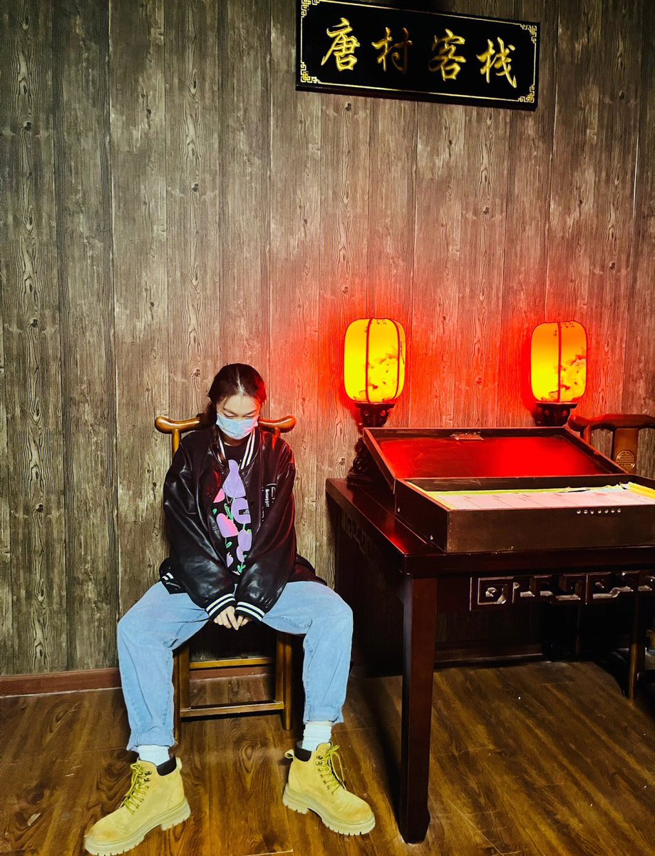 saisivanand's tweet photo. Last minute escape room fail: hid in the supply closet for 10 mins… found the exit on the FIRST screen I skipped.  #EscapeRoomFun https://t.co/UStWfeOAIF