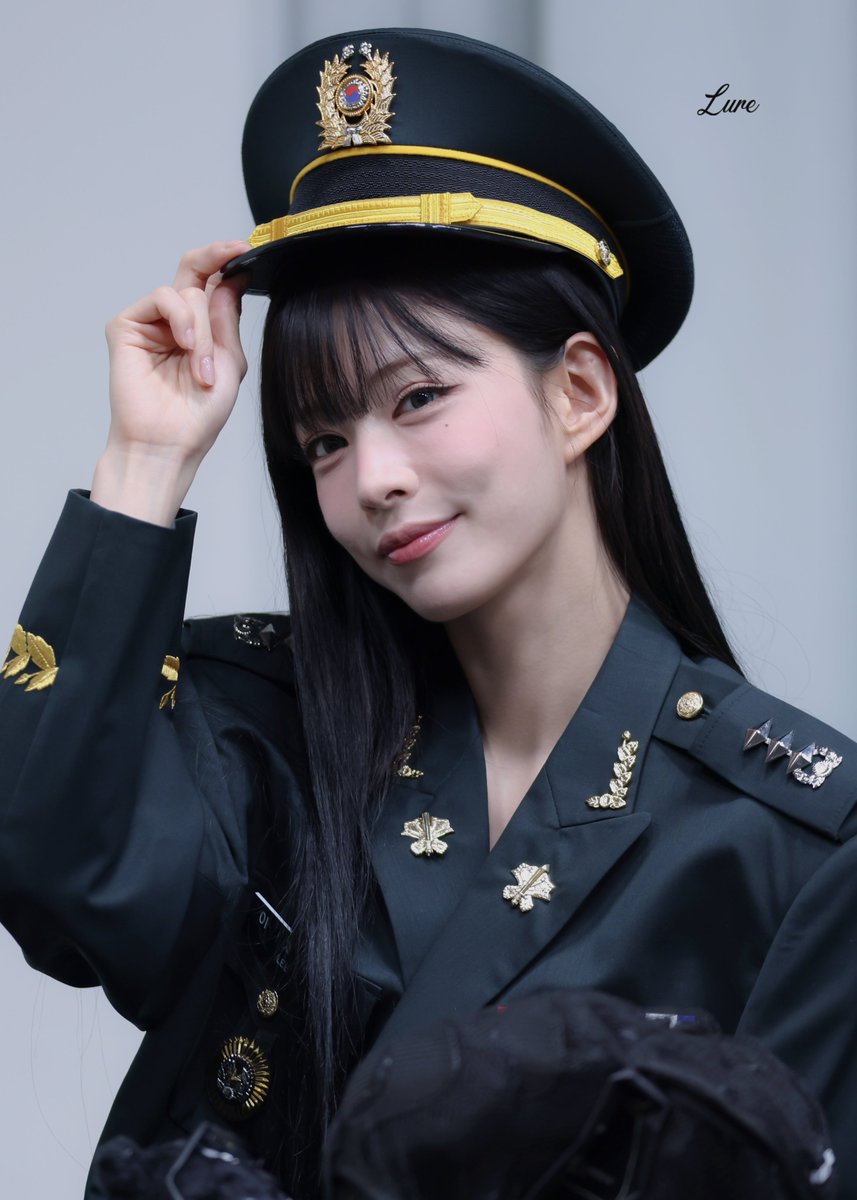 Lure_514's tweet photo. 260820 퍼스트뮤직 팬사인회 HQ 🐿️
#프로미스나인 #fromis_9
#이채영 #Leechaeyoung https://t.co/q2R4U18SxM