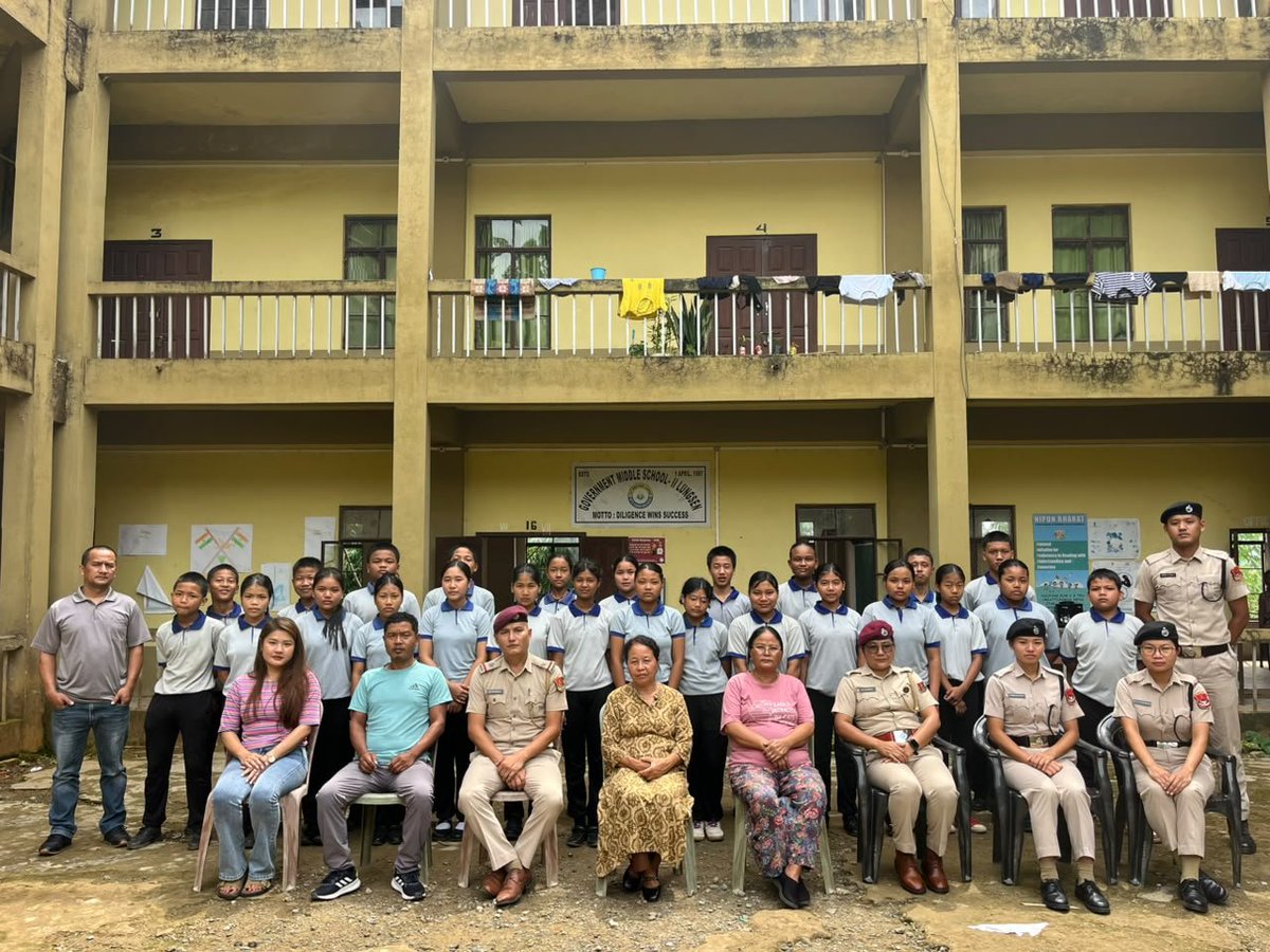 mizorampolice's tweet photo. Drugs awareness campaign conducted today at Gov't Middle School - II, Lungsen, Lunglei District. https://t.co/ZEAGYRxgjI