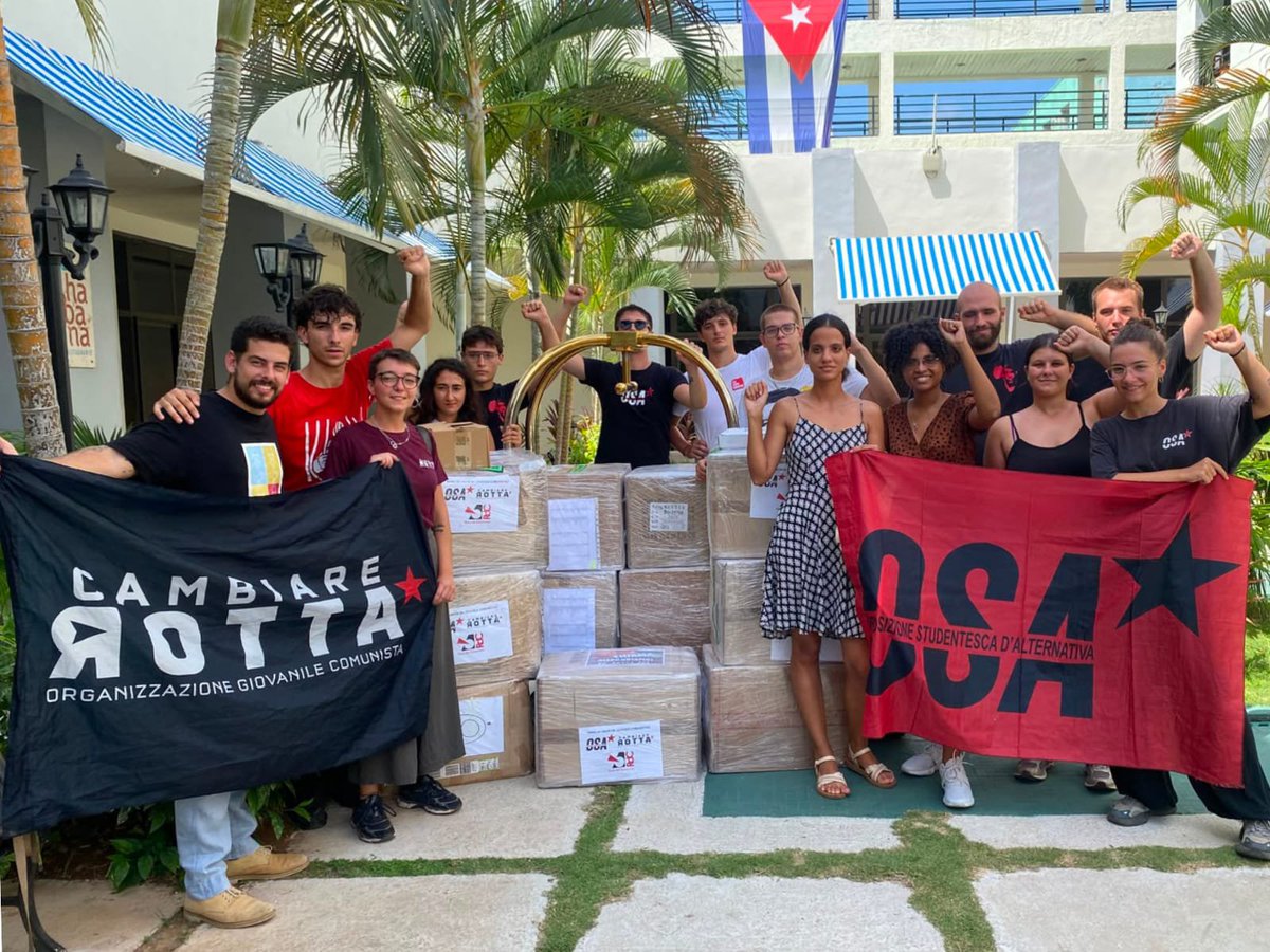 UJCdeCuba's tweet photo. 🇮🇹Las organizaciones italianas Cambiare Rotta y OSA hicieron llegar a Cuba medicamentos y fondos recolectados en escuelas y universidades de toda Italia. Un gesto de solidaridad que desafía el bloqueo y demuestra que nuestro pueblo no está solo. ✊

 #UJCdeCuba #CubaNoEstáSola https://t.co/NykX5k1tXv