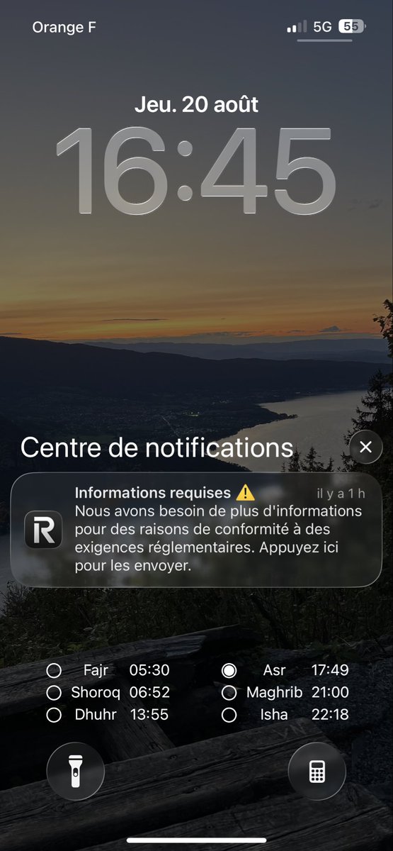 Biiillouu's tweet photo. Revolut tranquille le sang depuis que t'as la licence française t'es gourmaaaaand https://t.co/rPKMe8a04Z
