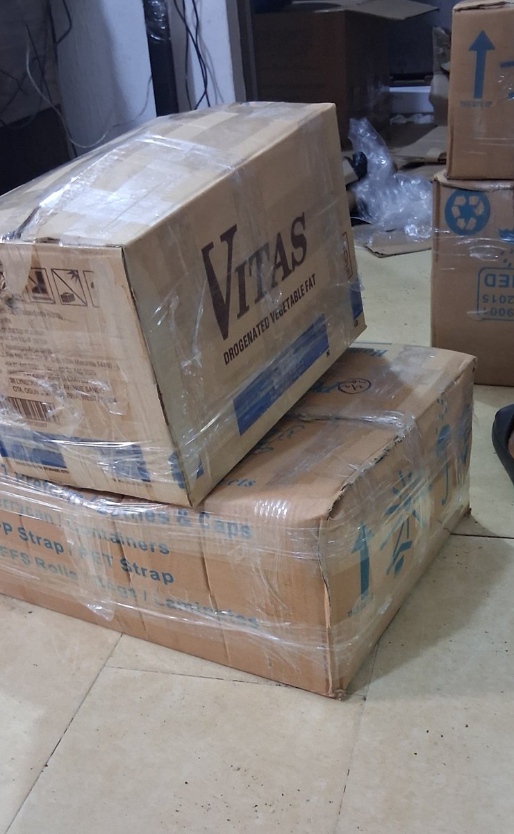 loladee154's tweet photo. Today's Shipment 

Lagos To Ottawa,Canada direct📍

32KG

#shfexport https://t.co/DGYyGhURKV