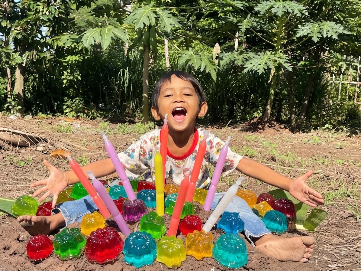 saraknuon's tweet photo. Survival Skills:​ SMART ideas and USEFUL In Forest With Single Mom #survival #outdoors #camping #fpy
https://t.co/I3EPfzrsQP https://t.co/Zs1g4g4YfL