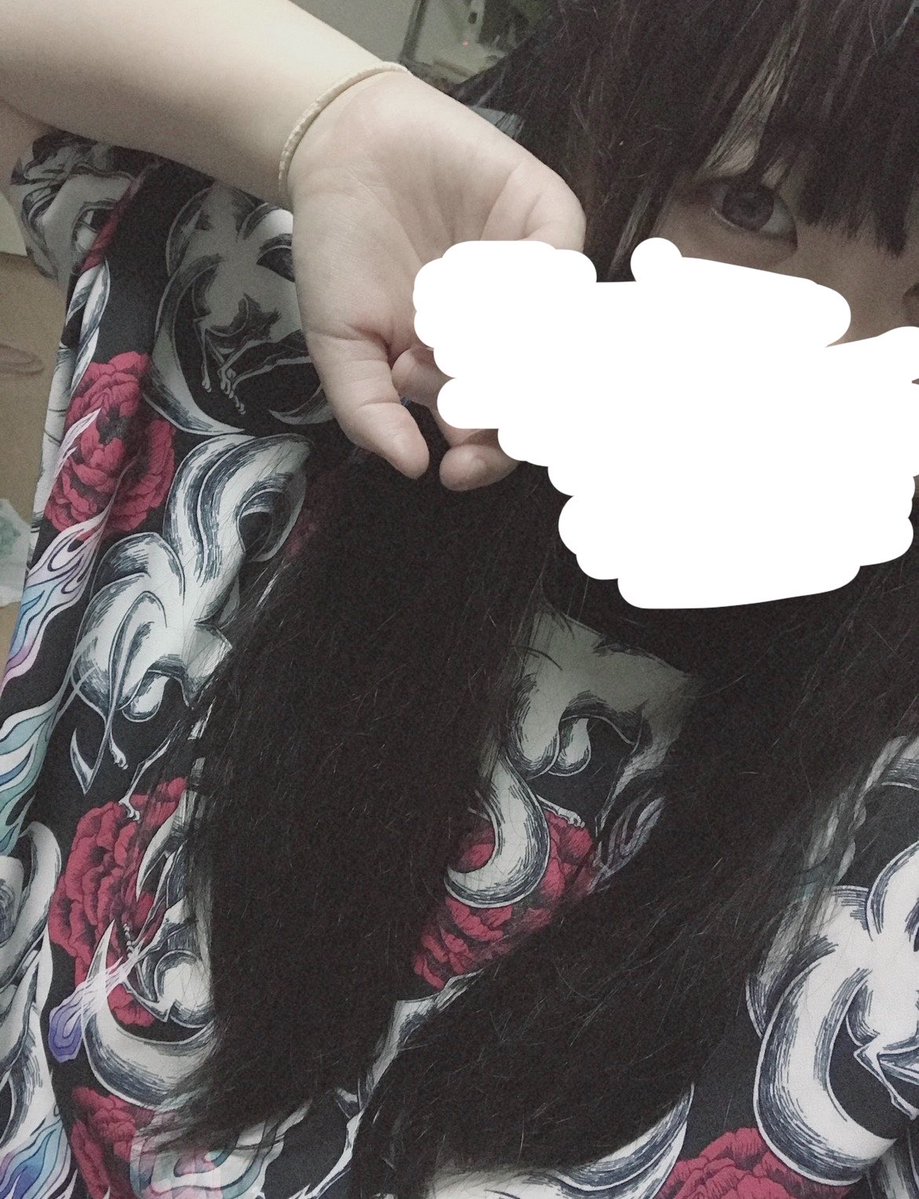 1074ky's tweet photo. この柄服どのタイミングで着るのかわからない https://t.co/6aFfPsxPpc